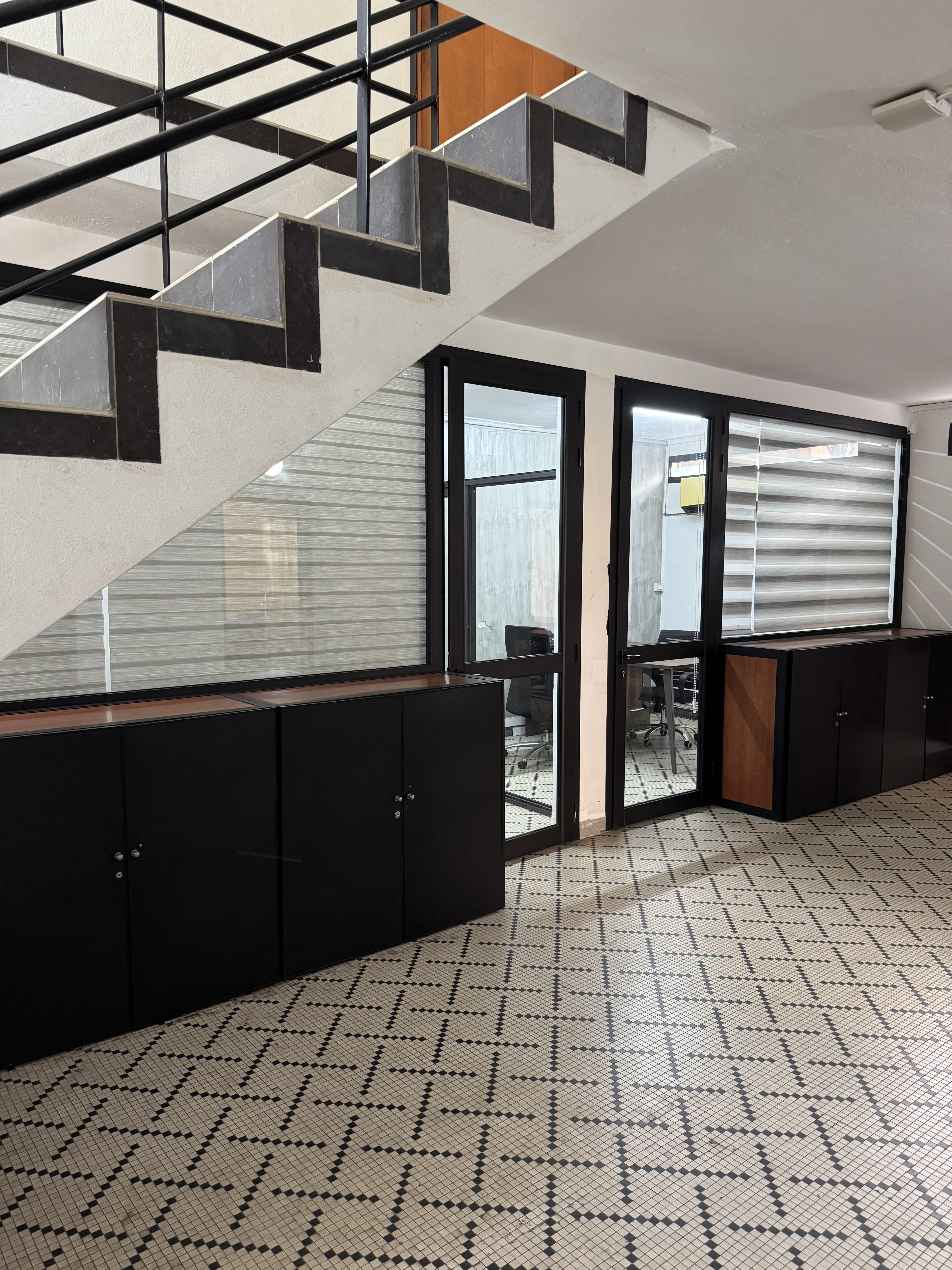 Espace de circulation Cocody Work Place